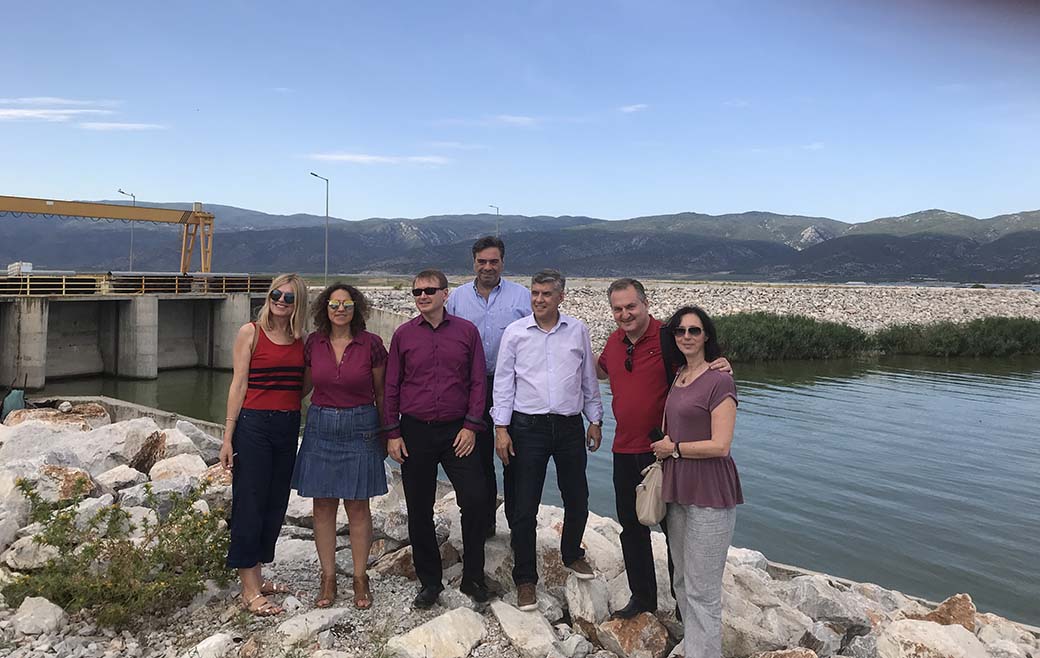 Texniki synantisi (1)