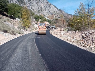 Ασφαλτόστρωση προς Λαφίνα