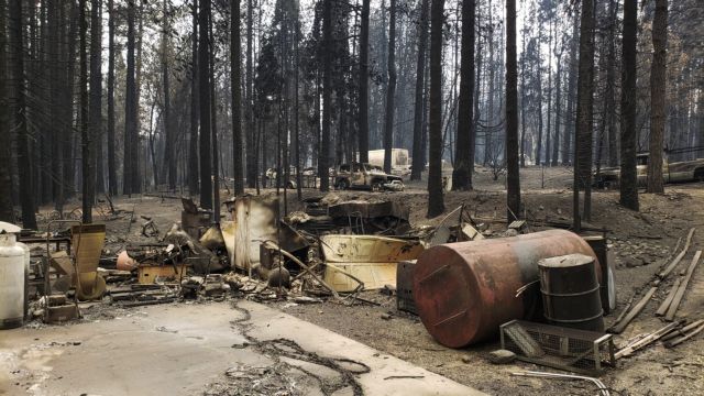 epa07179849 A handout photo made available by CalFire Forestry Maps and made available on 20 November 2018 shows a single family home and vehicles that were destroyed by the Camp Fire near Magalia, California, USA, 12 November 2018. The death toll from the Camp Fire increased to 79 on 19 November 2018, as the blaze destroyed thousands of homes. Officials said that around 1,000 people are missing and unaccounted for. The fire, the deadliest and most destructive wildfire in the state's history, has scorched as of 20 November 2018, some 151,000 acres and has been 70 percent contained.  EPA/CALFIRE INCIDENT FORESTRY MAPS / HANDOUT  HANDOUT EDITORIAL USE ONLY/NO SALES