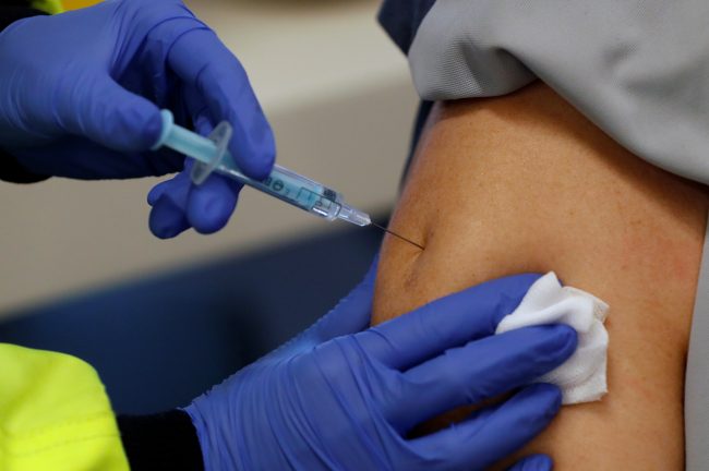 Spain resumes vaccinations with AstraZeneca
