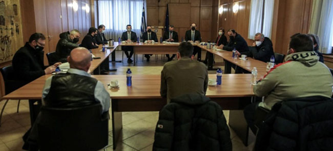 Συνάντηση των υπουργών Αγροτικής Ανάπτυξης Γιώργου Γεωργαντά, Οικονομικών Χρήστου Σταϊκούρα, Ενέργειας και Περιβάλλοντος Κώστα Σκρέκα με την Πανελλαδική Επιτροπή των Μπλόκων, Πέμπτη 24 Φεβρουαρίου 2022.
(ΓΙΑΝΝΗΣ ΠΑΝΑΛΟΓΟΠΟΥΛΟΣ/EUROKINISSI)
