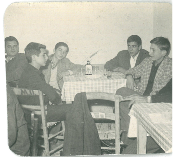 1962 Αλεπού- Ιωάν, Αγιοκυρικιώτης, Νίκος Αντωνόπουλος, Κωννος Γκούμας, Μπάμπης Δεληλίγκας (Παρεά από τη συνοικία Καραμαλή)