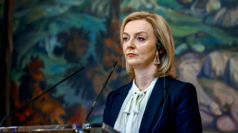 liz-truss-bretania-768x431