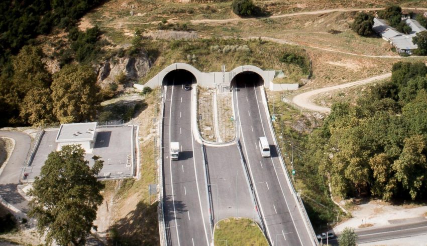 tunnel-tempi-greece